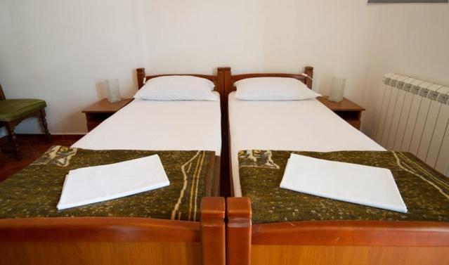 Apartments & Rooms M Petrovac المظهر الخارجي الصورة